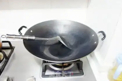 Make Scratch the fish head step 8