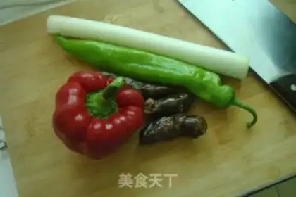 Make Double pepper fried sausage step 1