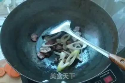 Make Double pepper fried sausage step 4