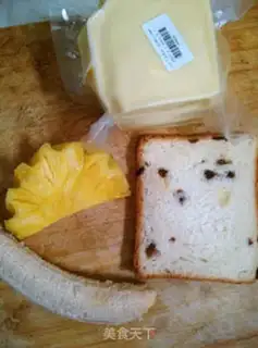 Make Little fruit toast pizza step 0