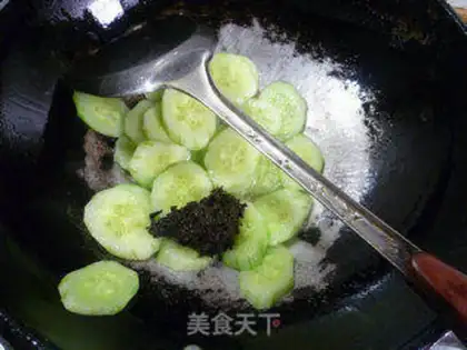 Make The cucumber with olives step 5