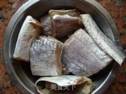 Make Dry-burned fish step 0