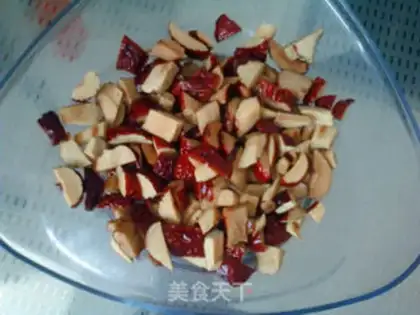 Make Red-tree cookies step 4