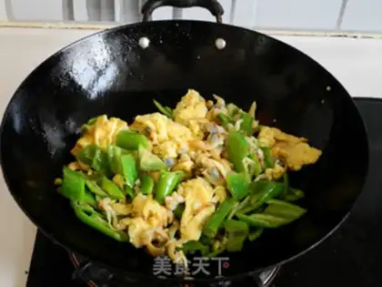Make Toad pepper and fried eggs step 8