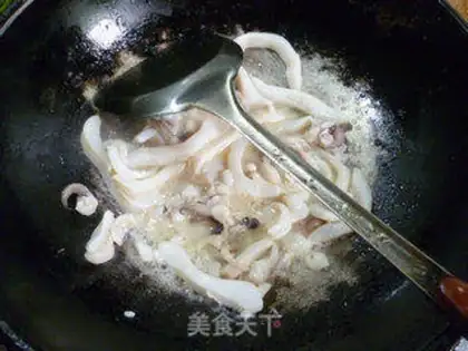 Make Garlic squid step 8