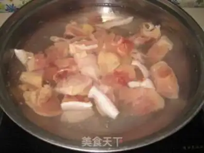 Make Hot pepper fried chicken legs step 2