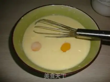 Make Fruit omelet step 1