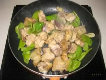 Make Hot pepper fried chicken legs step 9