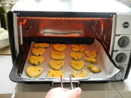 Make Chocolate scooter step 13