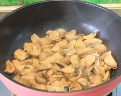 Make Pepper screech mushrooms step 2