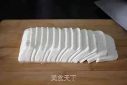 Make Eggs and tofu step 1