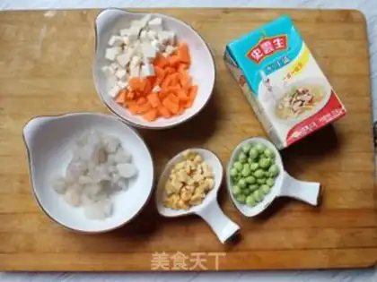 Make Vegetable seafood soup step 0