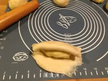 Make Coconut buns step 15
