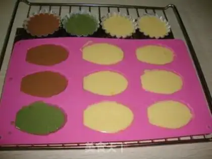 Make Madeleine Shell Cake step 8
