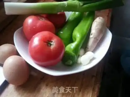 Make Tomato eggs for noodles step 0