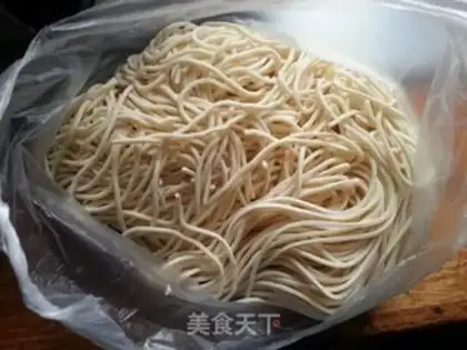 Make Tomato eggs for noodles step 2