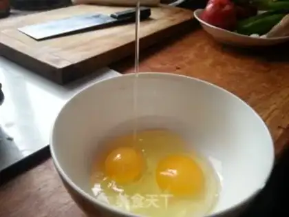 Make Tomato eggs for noodles step 3