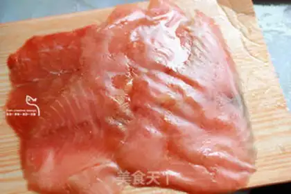Make Smoked salmon salad step 1