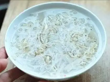Make Spicy silver fish dry step 1