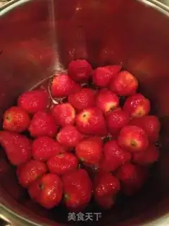 Make Strawberry jam step 2