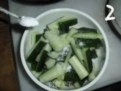 Make Garlic sauce and cucumber step 1