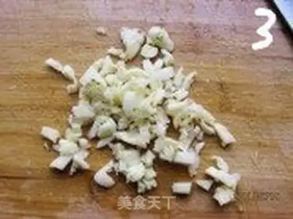 Make Garlic sauce and cucumber step 2