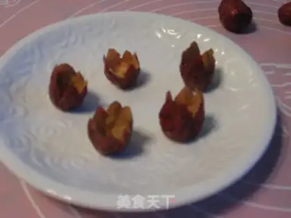 Make The red date Lotus is frozen step 0