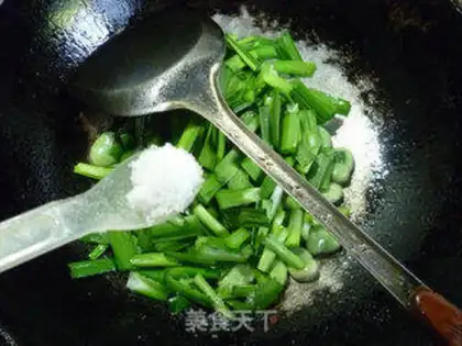 Make Scrambled beans step 9