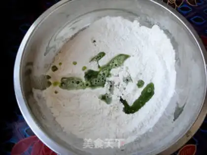 Make Spinach Hand pasta step 1
