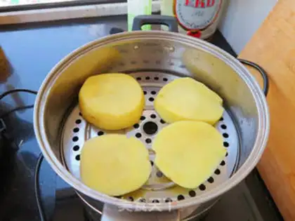Make Northeast smelled mashed potatoes step 1