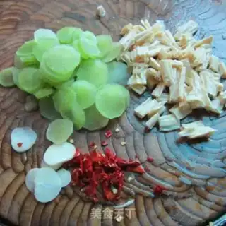 Make Onion gravy step 1