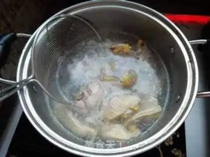 Make The chicken soup step 0