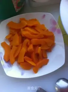 Make Red-tree red sugar toast step 1