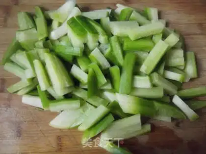 Make Pickled radish step 1