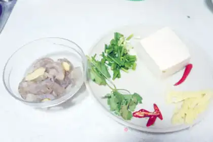 Make Shrimp tofu step 1