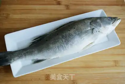 Make Steamed sea bass step 0