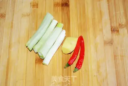 Make Steamed sea bass step 1