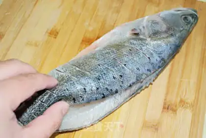 Make Steamed sea bass step 2