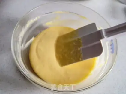 Make original waffles step 1