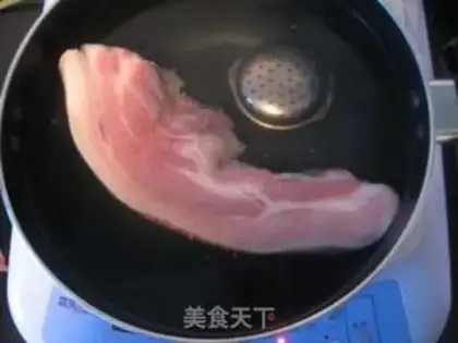 Make Sour sauce and white meat step 1