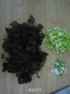 Make Plum pepper fried eggs step 2