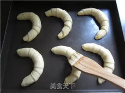 Make Buffalo croissants step 13