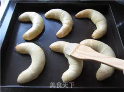 Make Buffalo croissants step 15