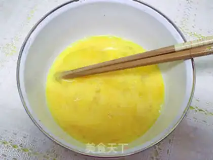 Make Eggskin spinach tower step 3