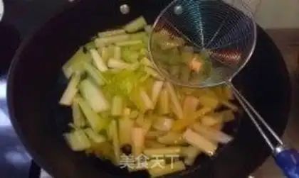 Make Frozen celery step 1