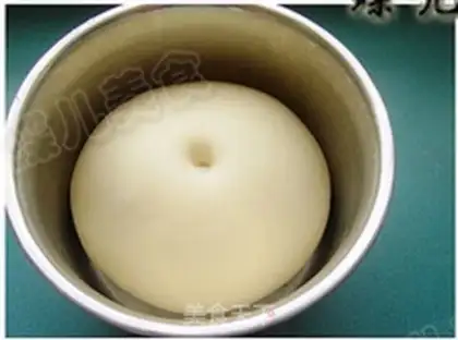 Make Milk embroidery bread step 2