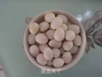 Make Five quail eggs step 1