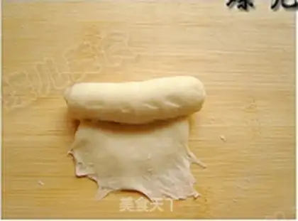Make Milk embroidery bread step 6