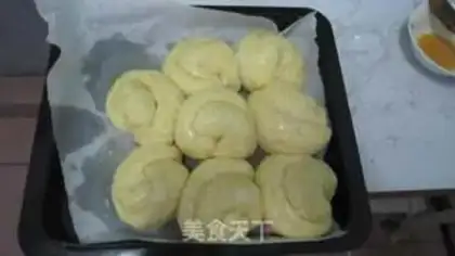 Make Sesame milk buns step 8