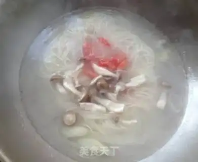 Make Fresh bouquet soup noodles step 6